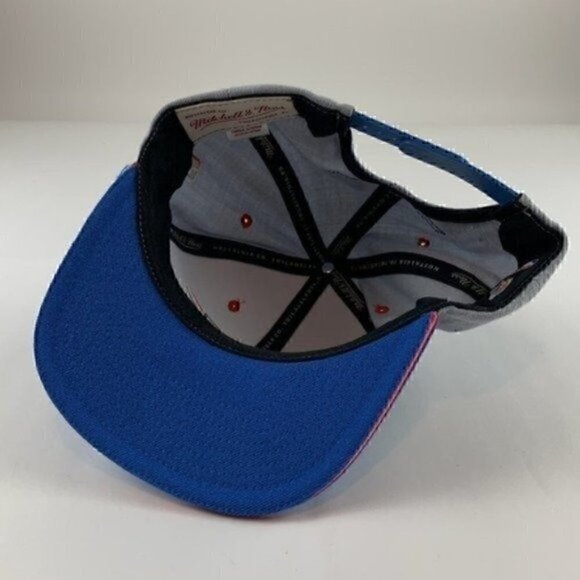 Oklahoma City Thunder NBA Mitchell & Ness SnapBack Hat - Picture 4 of 6